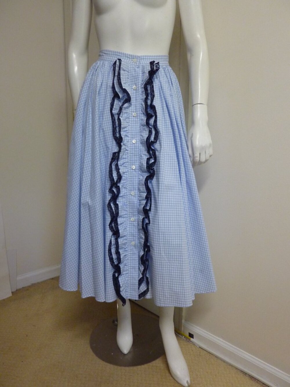 Miu Miu Gingham Ruffled Lace-Trimmed Midi Skirt - Picture 11 of 16